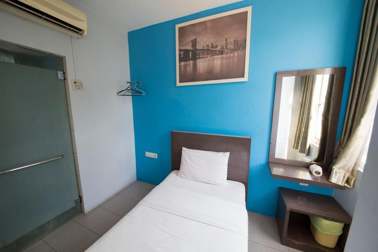 Golden Pearl Hotel Near Universiti Tun Hussein Onn Malaysia Uthm Бату-Пахат Экстерьер фото