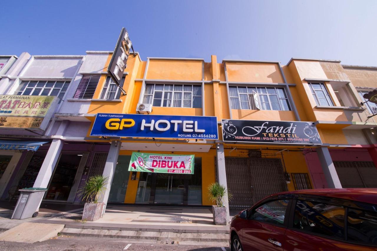 Golden Pearl Hotel Near Universiti Tun Hussein Onn Malaysia Uthm Бату-Пахат Экстерьер фото